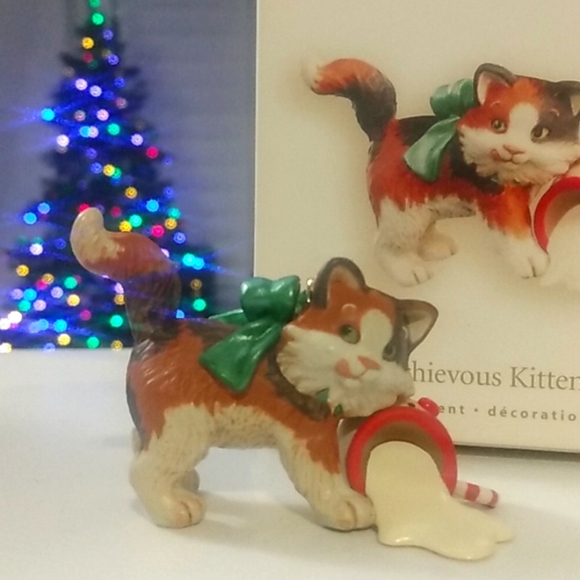 2008 Keepsake Mischievous Kittens Spilled Milk Ornament Cats Pets - Picture 1 of 3
